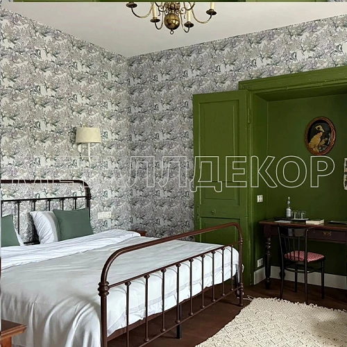Кованая кровать дизайнерская Лофт Моста с двумя спинками и крюками