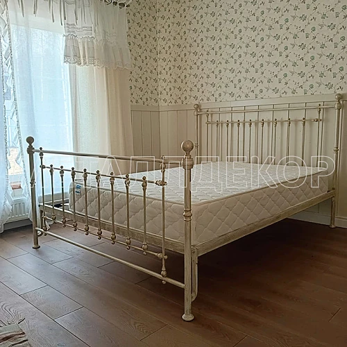 Кованая кровать Тусон